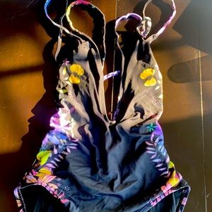 OUT FROM UNDER x URBAN OUTFITTERS: 1PIECE